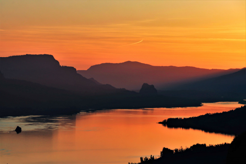 Columbia-Gorge-sherbet-sunrise